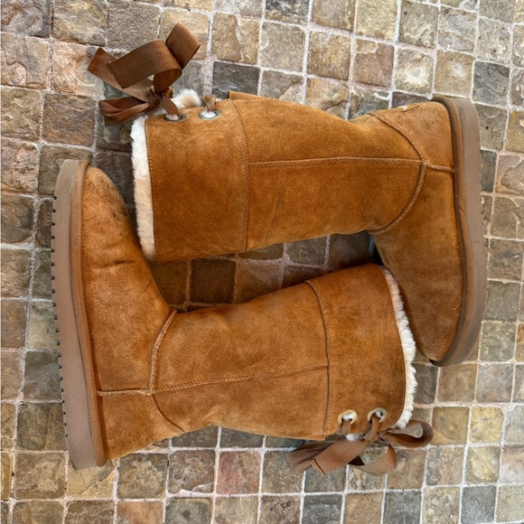 Koolaburra Shoes - Kookaburra  by ugg Cozy Tan Suede Women's Boots